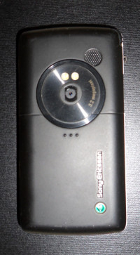 Matt Black Sony Ericsson W960