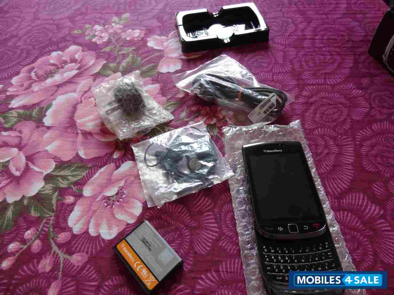 Black BlackBerry 9800 Torch