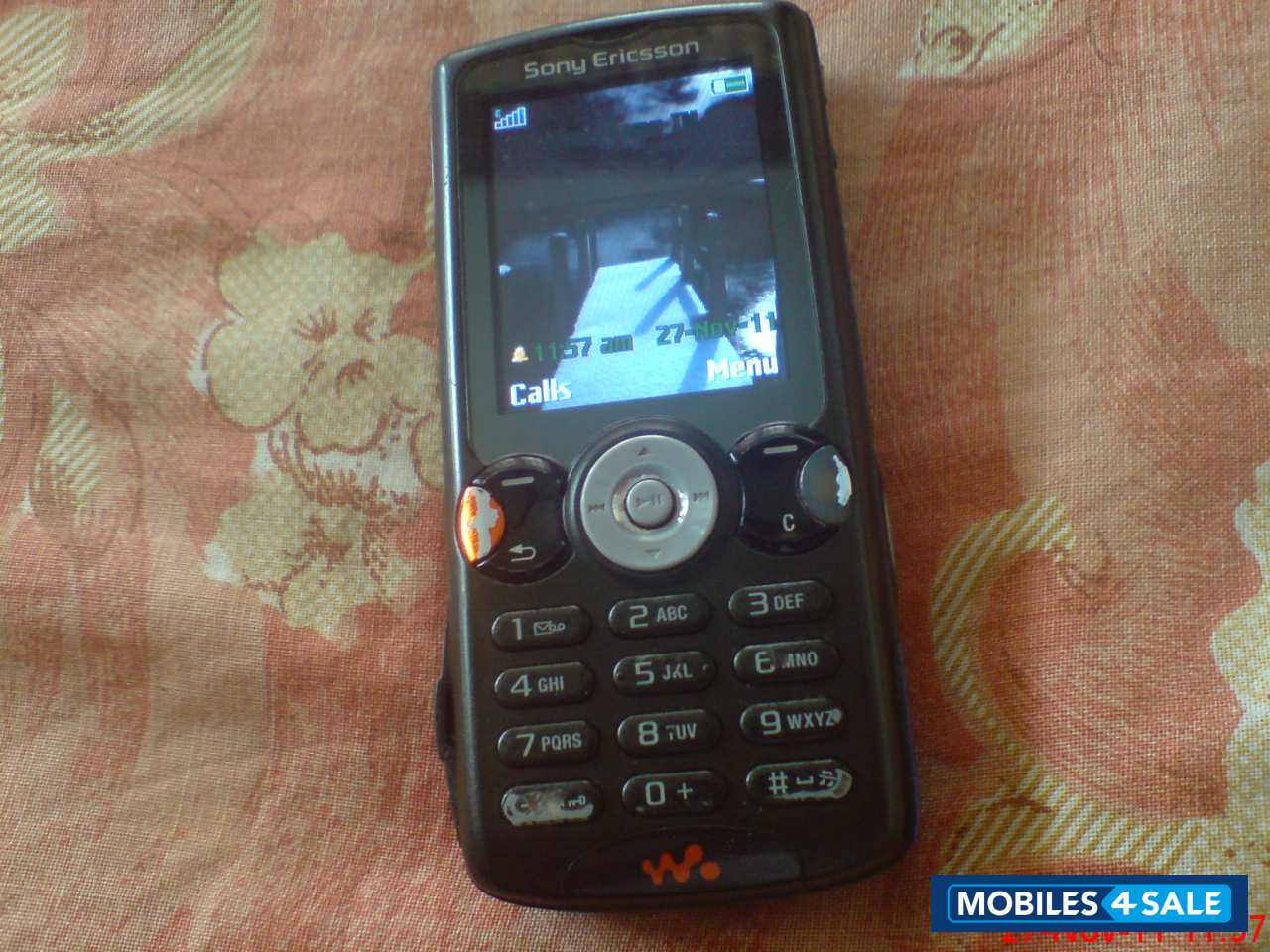 Black Sony Ericsson W810