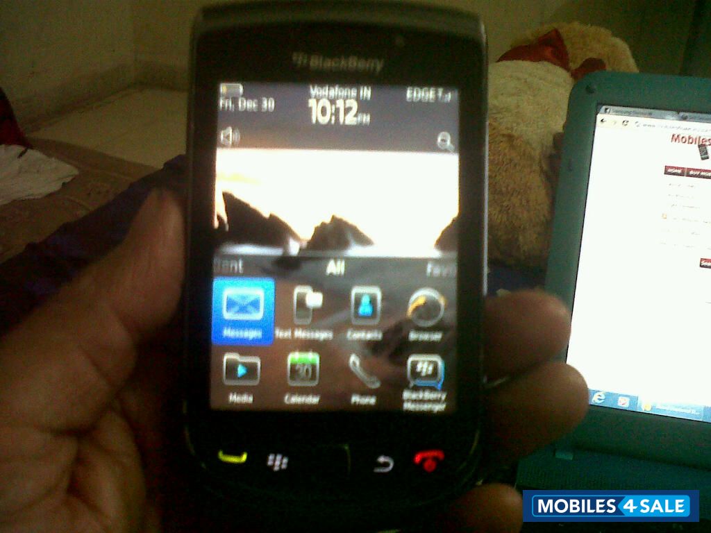 Black BlackBerry Torch 9800