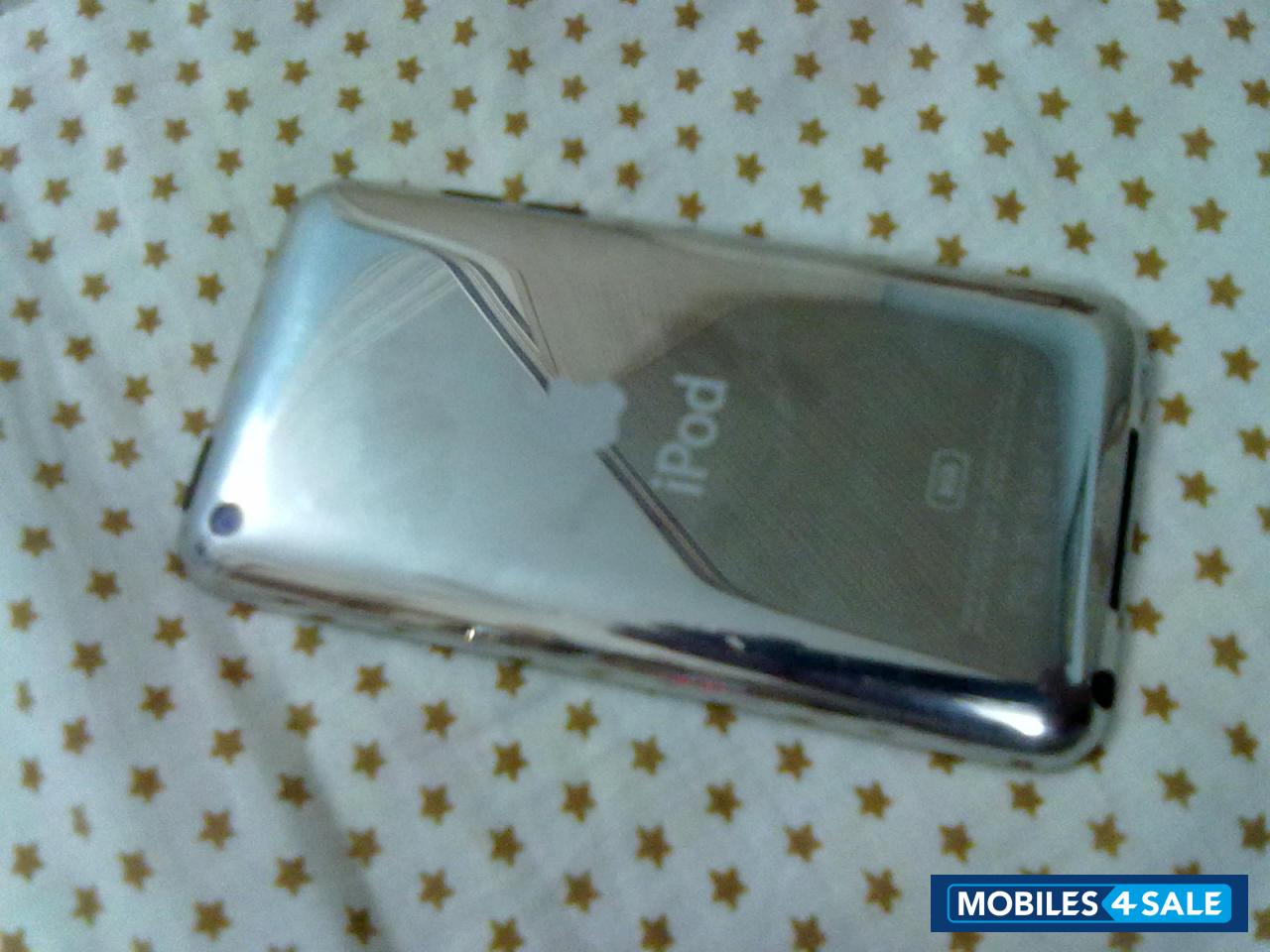 Black Apple Ipod Touch 4G