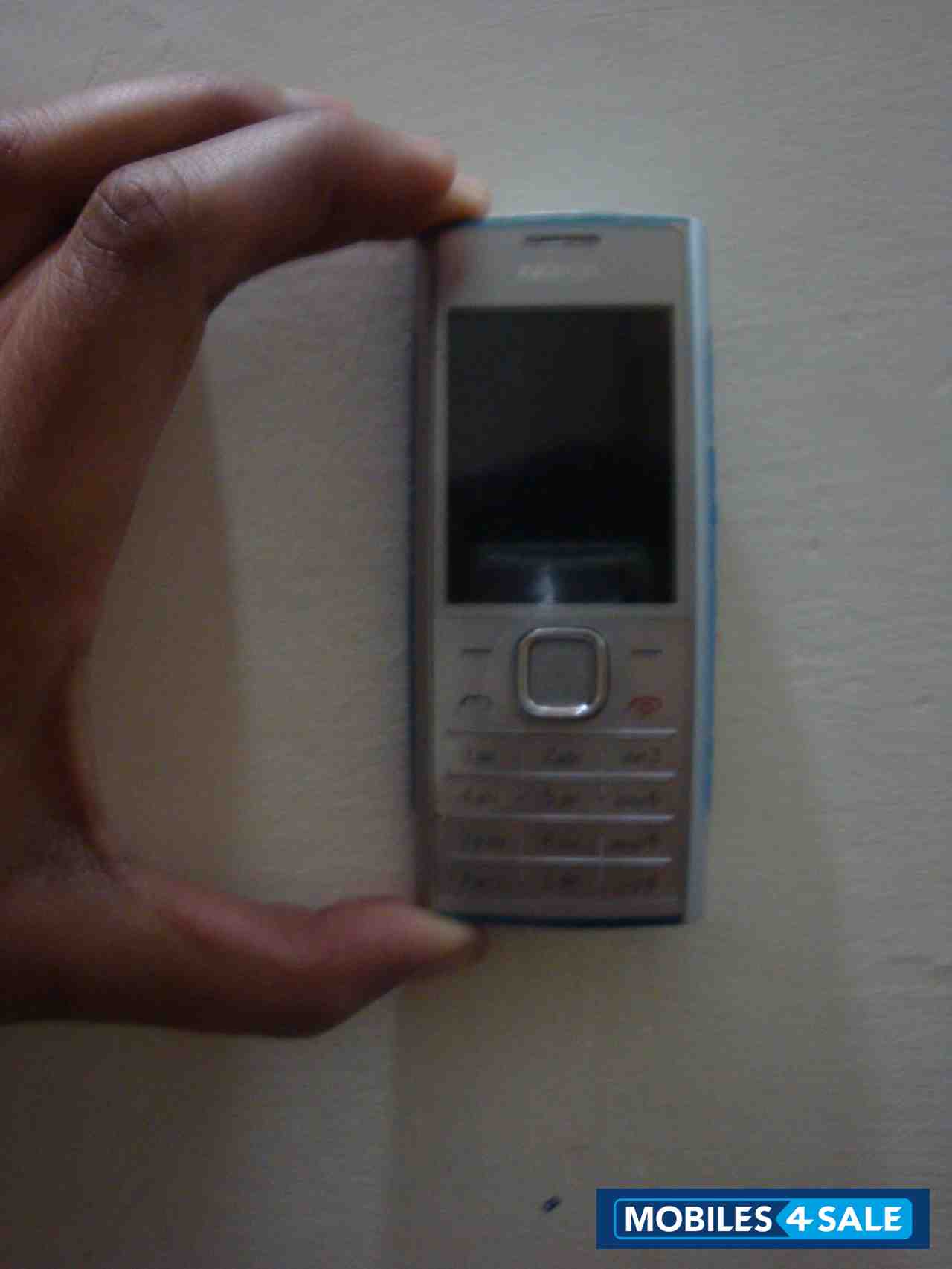 White-silver Nokia X2