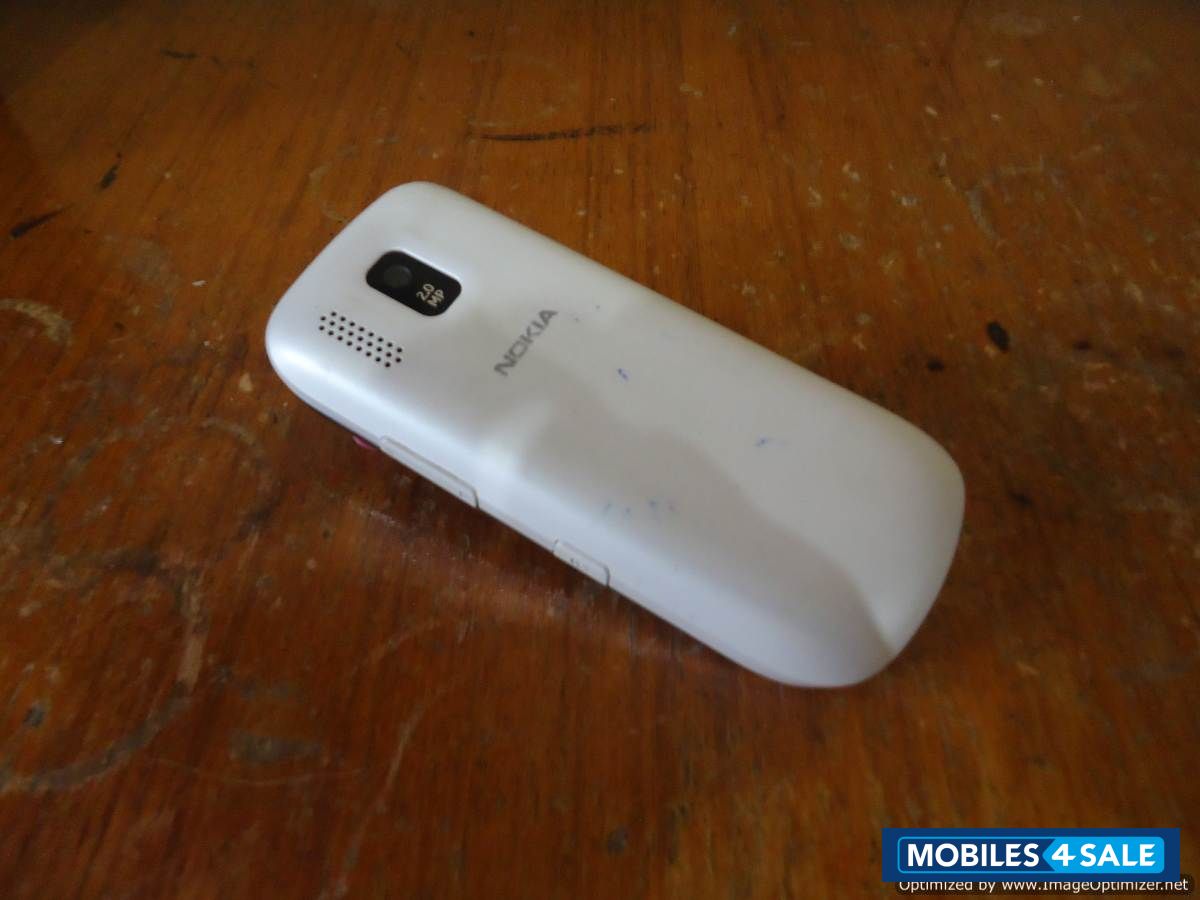 White Samsung Chat C3222