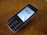 White Samsung Chat C3222