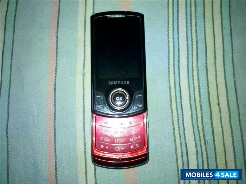 Black On Red Samsung Metro