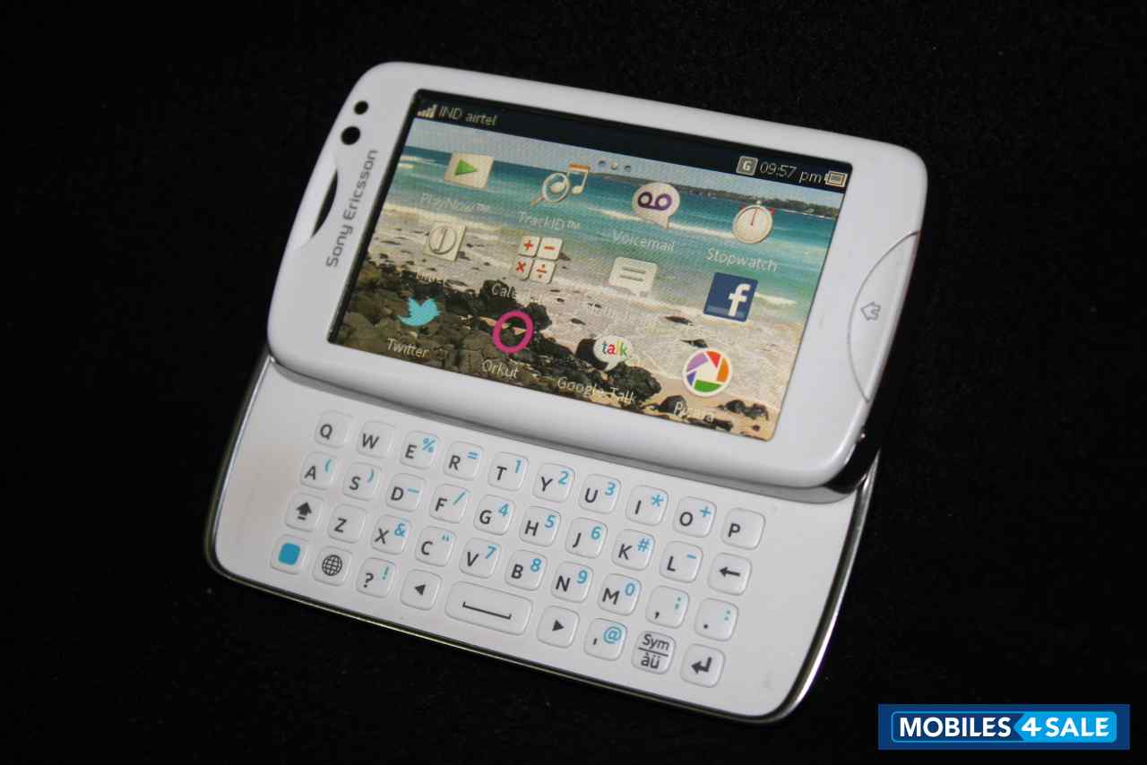 White Sony Ericsson C-series ck15i