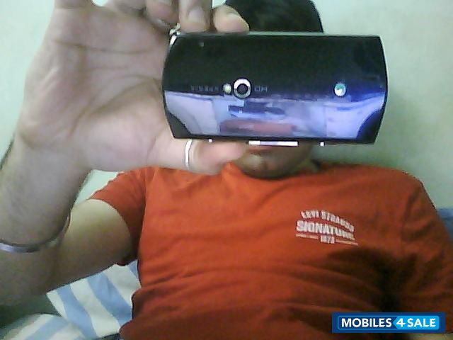 Blue/black Sony Ericsson Xperia neo V