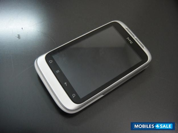 White HTC Wildfire