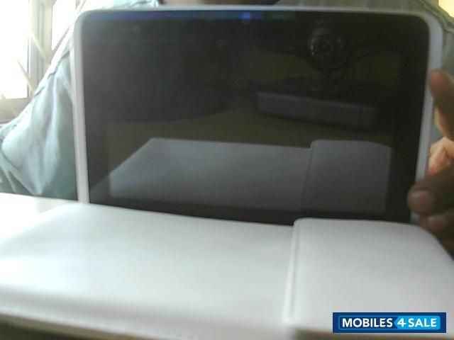 Silver With White HTC Flyer Silver With White HTC Flyer