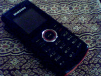 Black-red Samsung E2120B