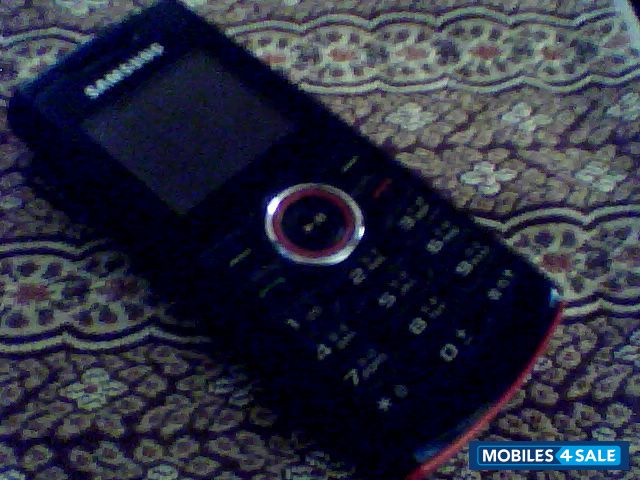 Black-red Samsung E2120B