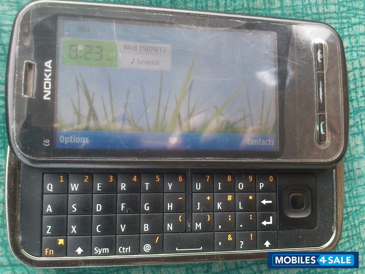 Black Nokia C6