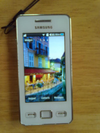 White Samsung GT-S5263