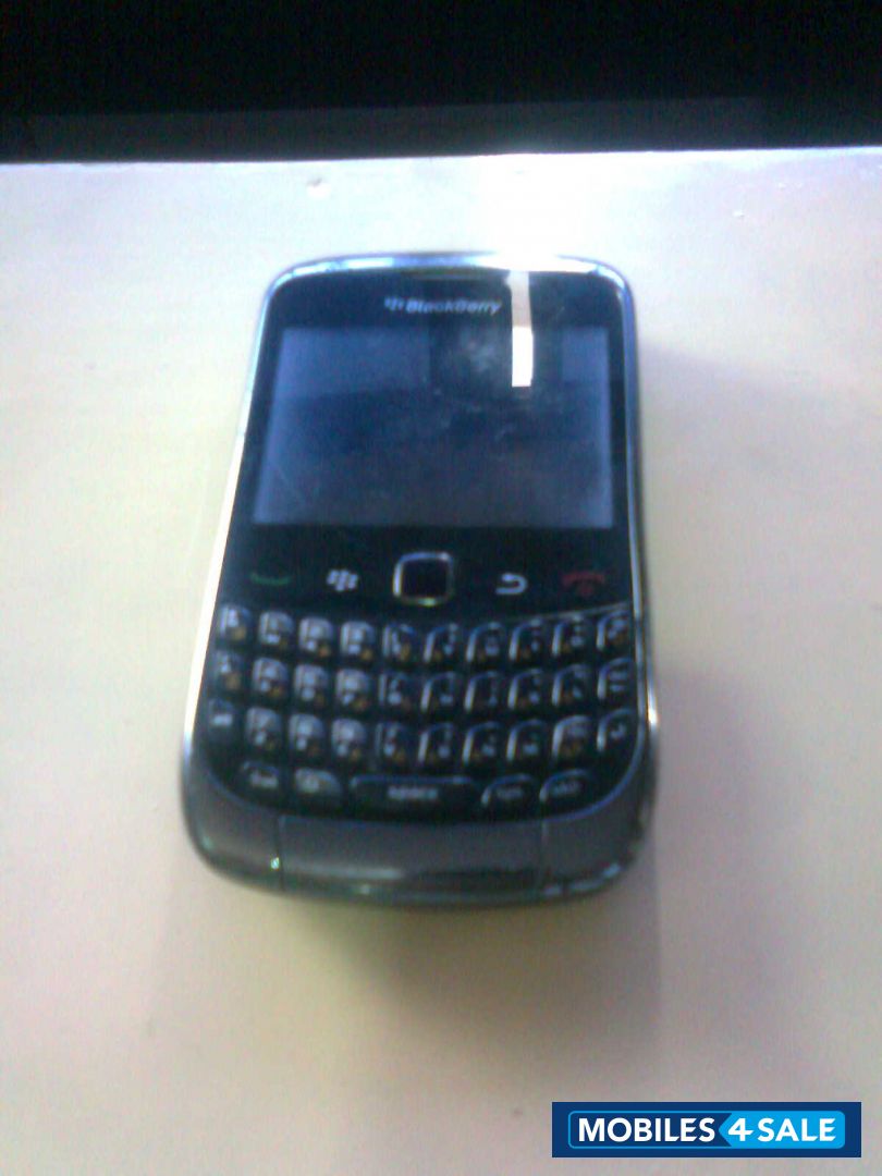 Black BlackBerry Curve 9300