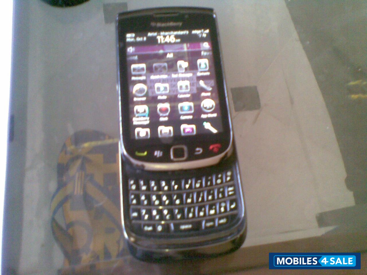 Black BlackBerry Torch 9800