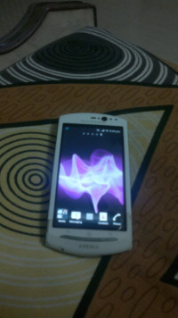 White Sony Ericsson Xperia neo V