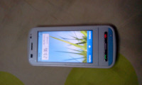 White Nokia C6