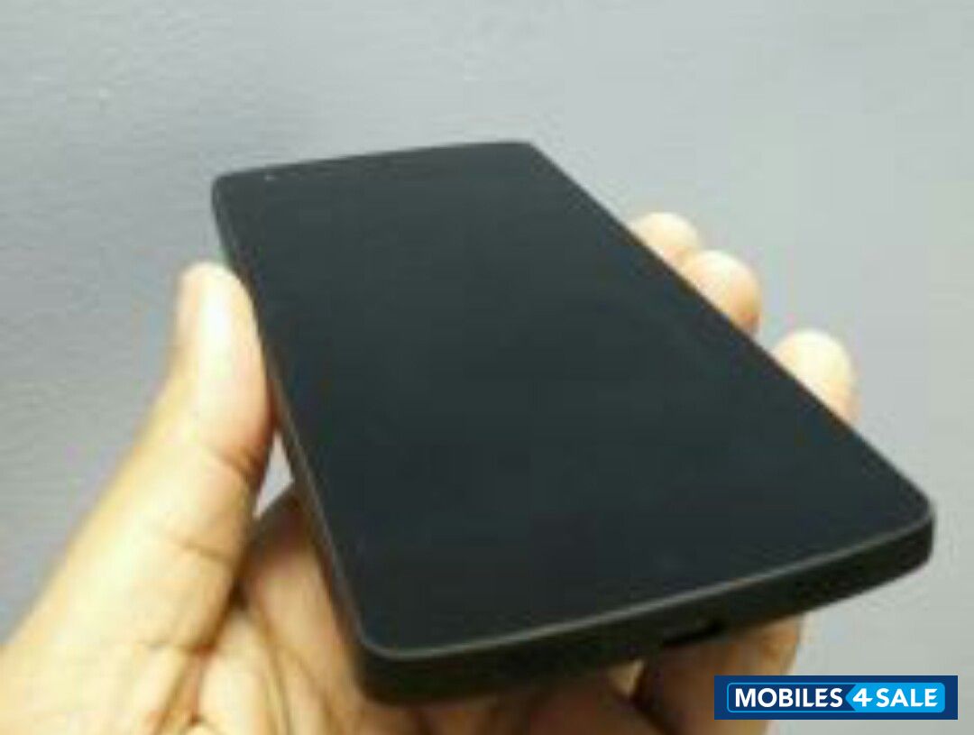 Black Apple iPhone 4S