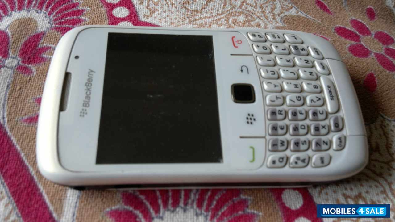 White And Black BlackBerry Curve 8520