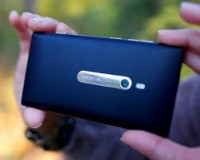 Black Nokia Lumia 800