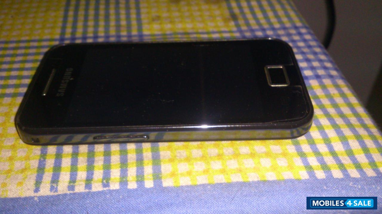 Black, White Samsung Galaxy Ace