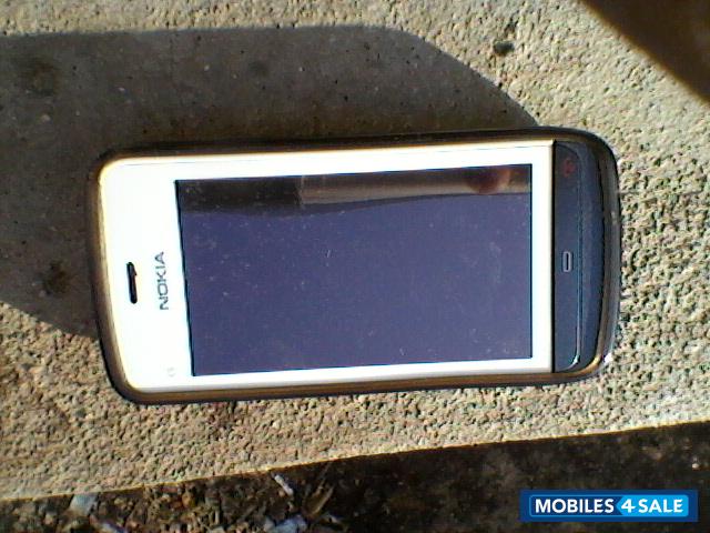 White Nokia C5-05