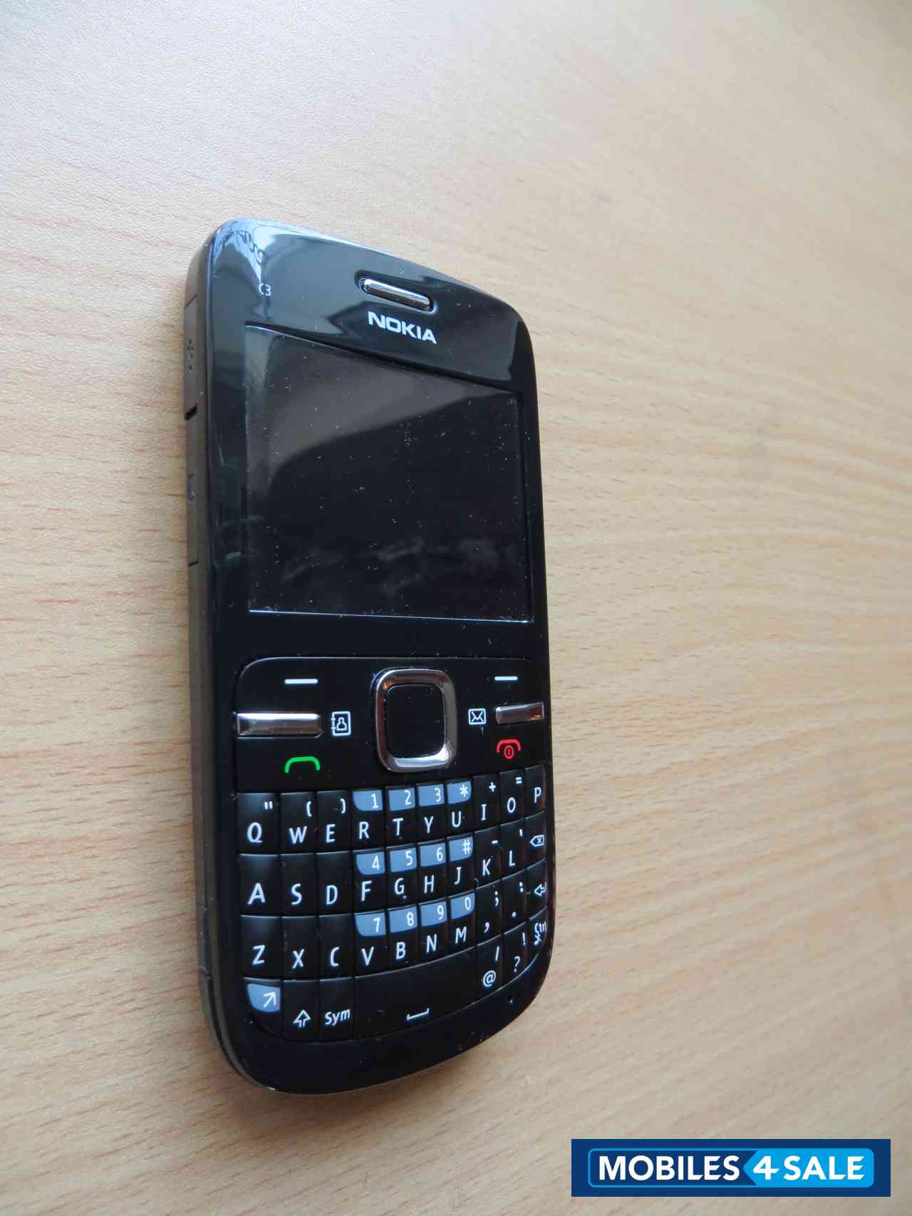 Black Nokia C3