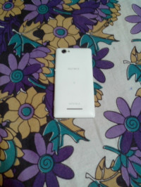 White Sony Xperia M