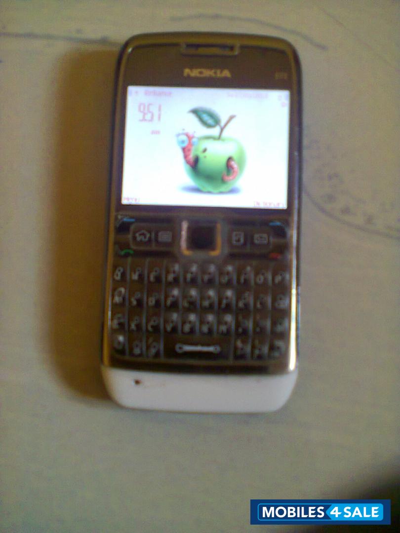 Grey & Metalic Nokia E71