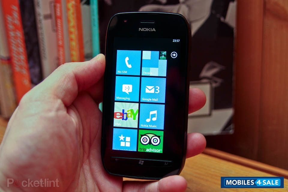 Black Nokia Lumia 710