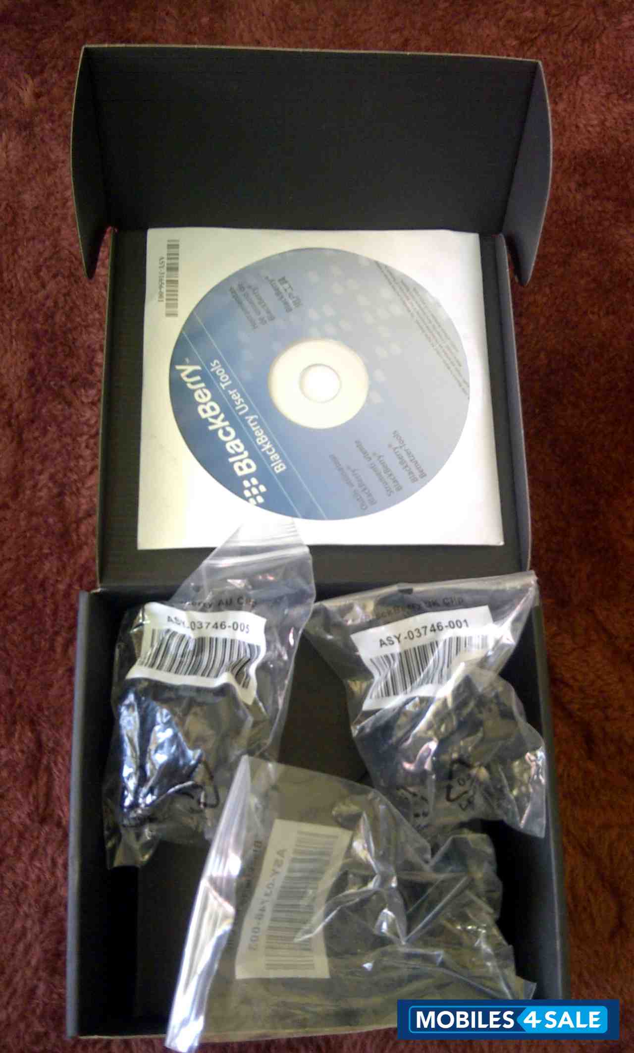 White BlackBerry Bold 9780