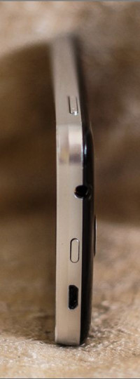 Black Karbonn A18
