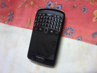 Black BlackBerry Bold 9780
