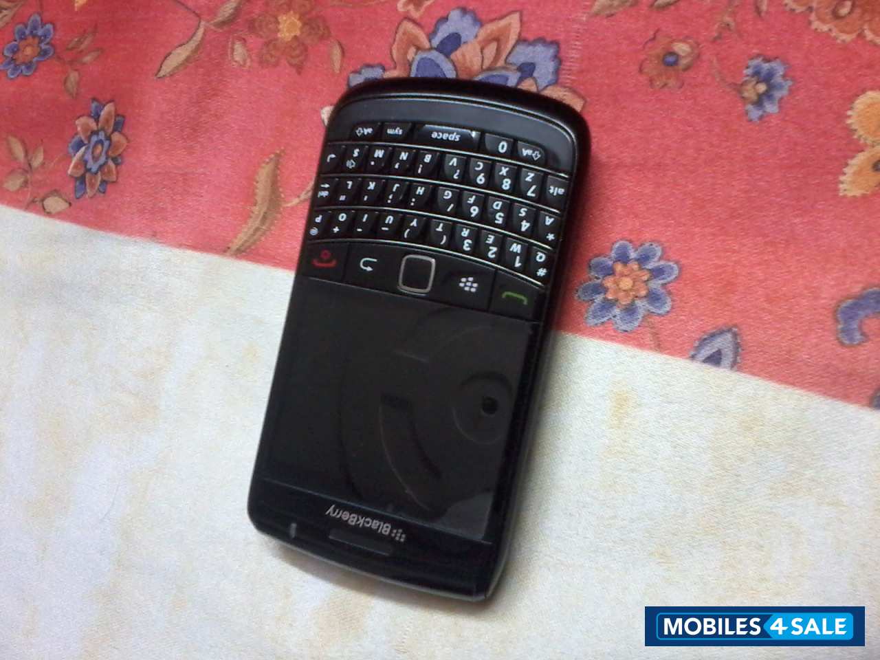 Black BlackBerry Bold 9780