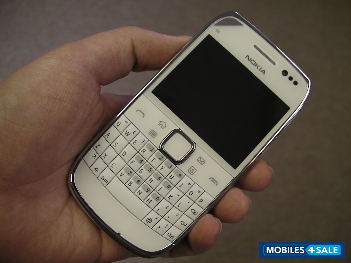 White Nokia E6 Touch n Type