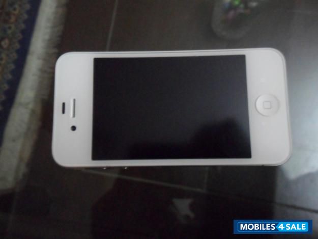 White Apple iPhone 4