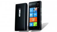 Black Nokia Lumia 900