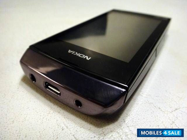 Black And Metallic Nokia Asha 305