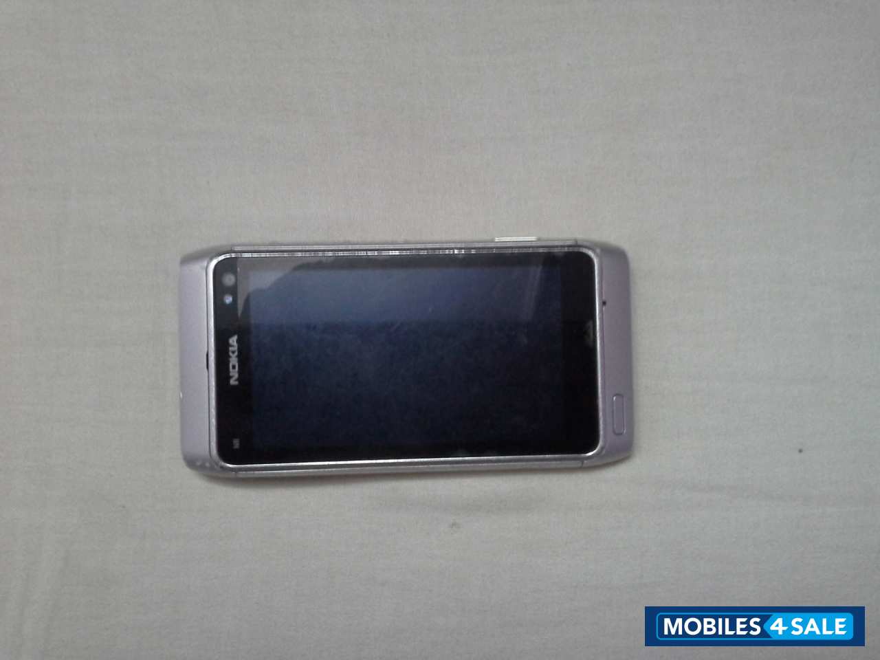Silver Metalic Nokia N8