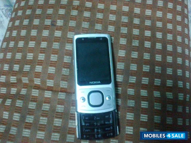 Silver.. Nokia 6700 Slide Silver.. Nokia 6700 Slide