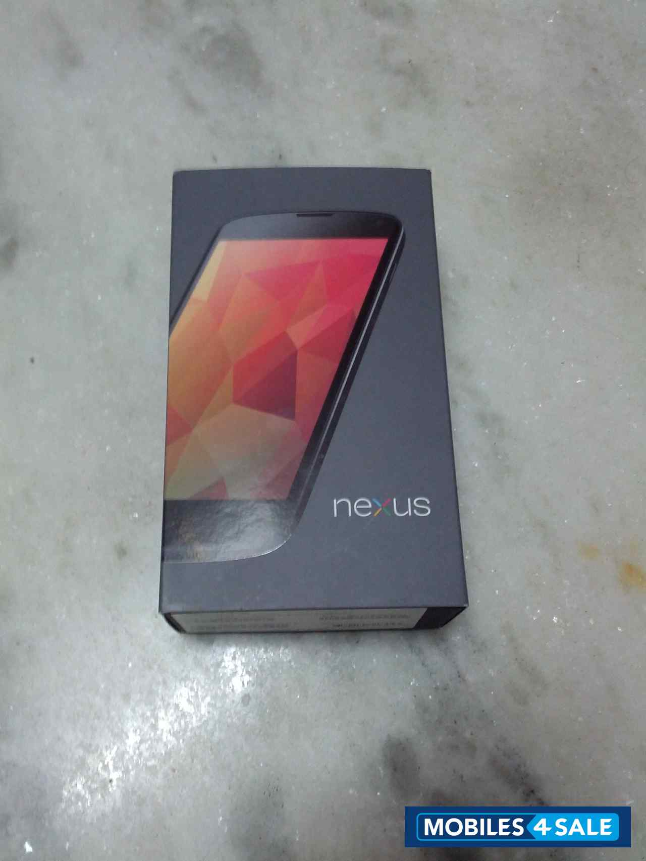 Black Google Nexus 4
