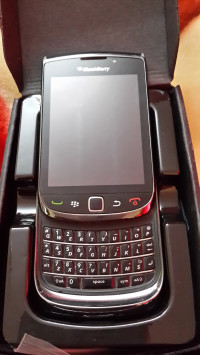 Black BlackBerry Torch 9800