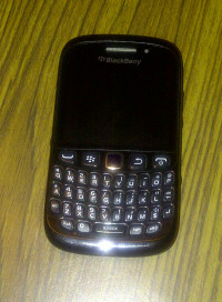 Black BlackBerry Curve 9220