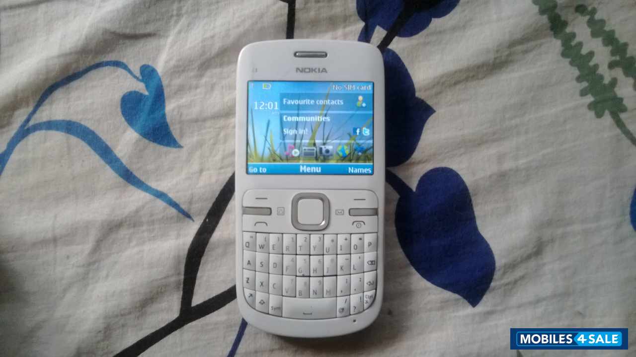 White Nokia C3