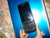 Black BlackBerry Torch 9800