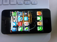 Black Apple iPhone 4