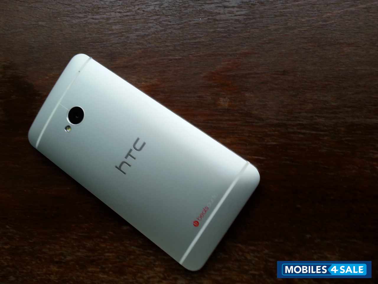 Silver HTC One Silver HTC One