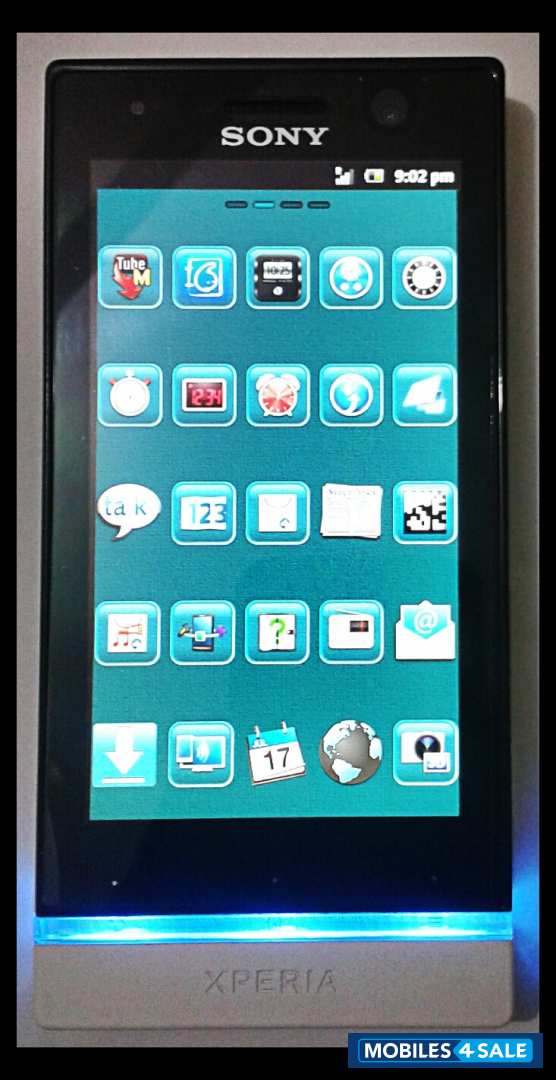White Sony Xperia U