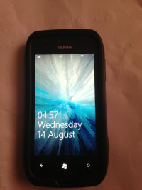 Black Nokia Lumia 710
