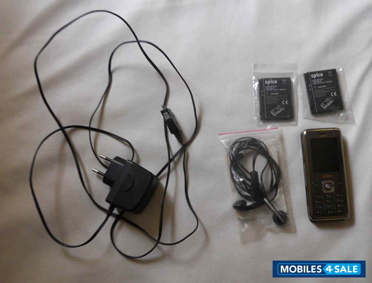 Gold Border, Black Pannel Spice D-series D-88